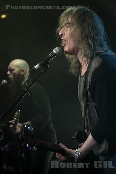 NEW MODEL ARMY - 2009-12-18 - PARIS - La Maroquinerie - 